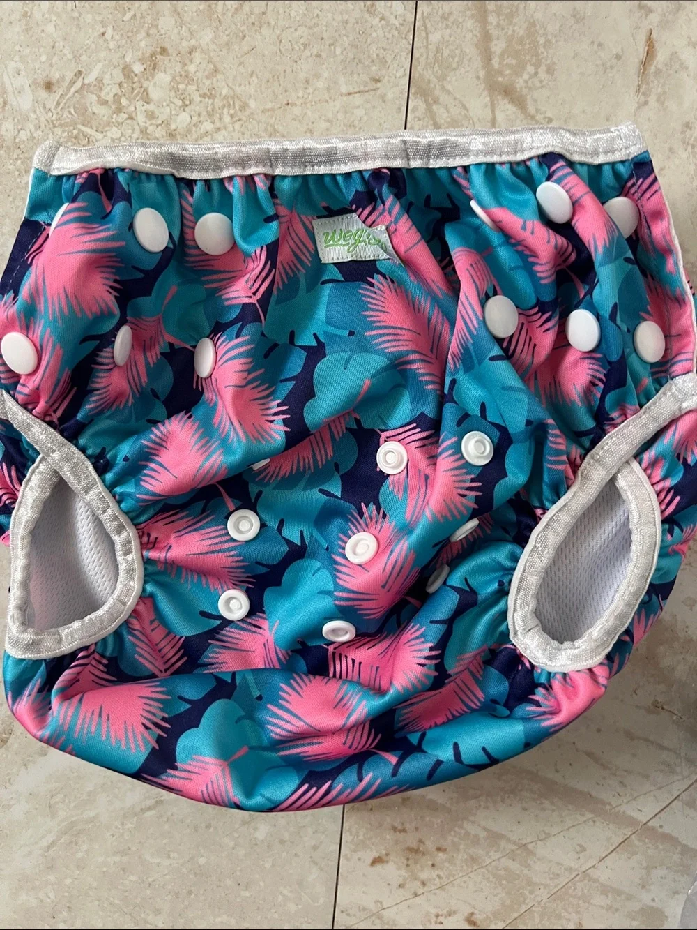 Kids Reusable Swim Diapers - Includes 4, size LARGE